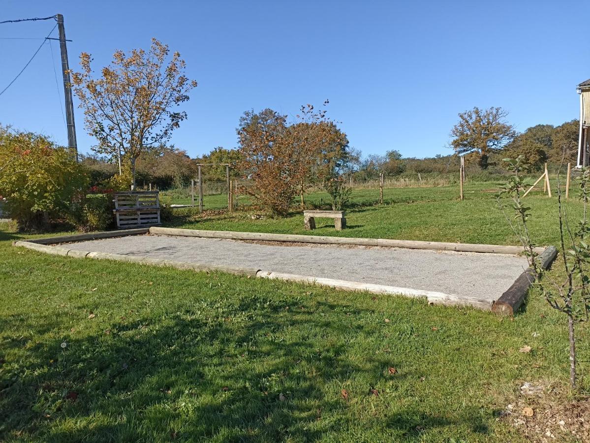 Gite De La Tuilerie Des Garandons Saint-Menoux Kültér fotó
